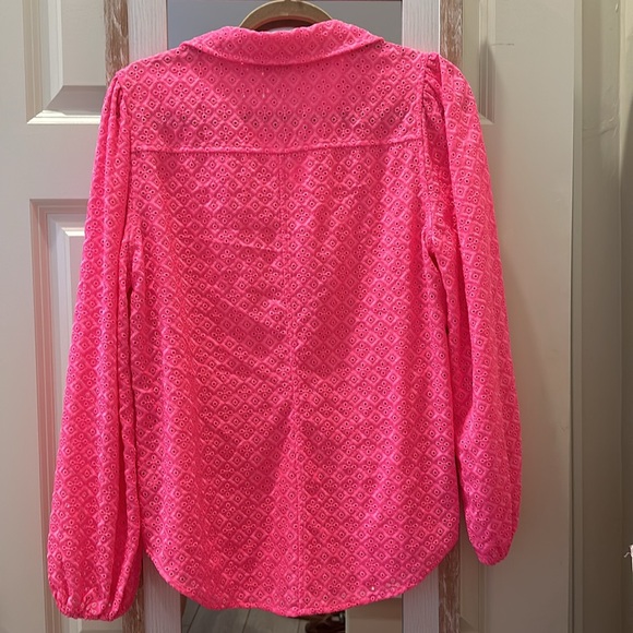 NWOT Lilly Pulitzer Sea Breeze Button Down - Picture 3 of 6